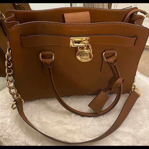Michael Michael Kors Hamilton East West Satchel - Picture 7 of 13